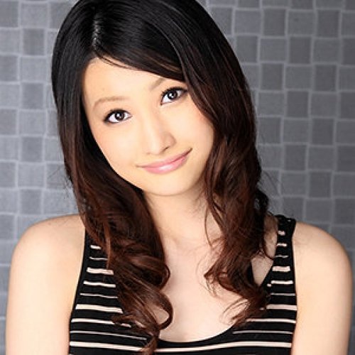 Azumi Unzensiertes Leak: High-Vision Beine, Finger Fucking Schlampe im Leotard